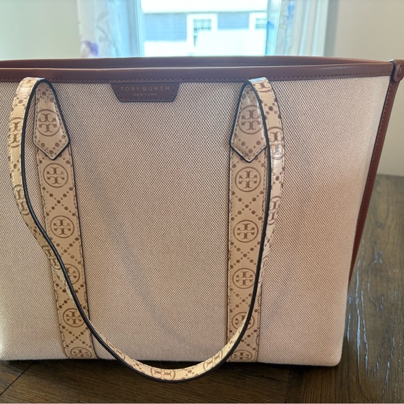 Tory Burch T Mono Perry Tote - Picture 1 of 9